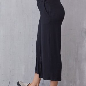 Karma Wide Pant; musta