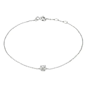 Klára | Rannekoru Moissanite-kivellä